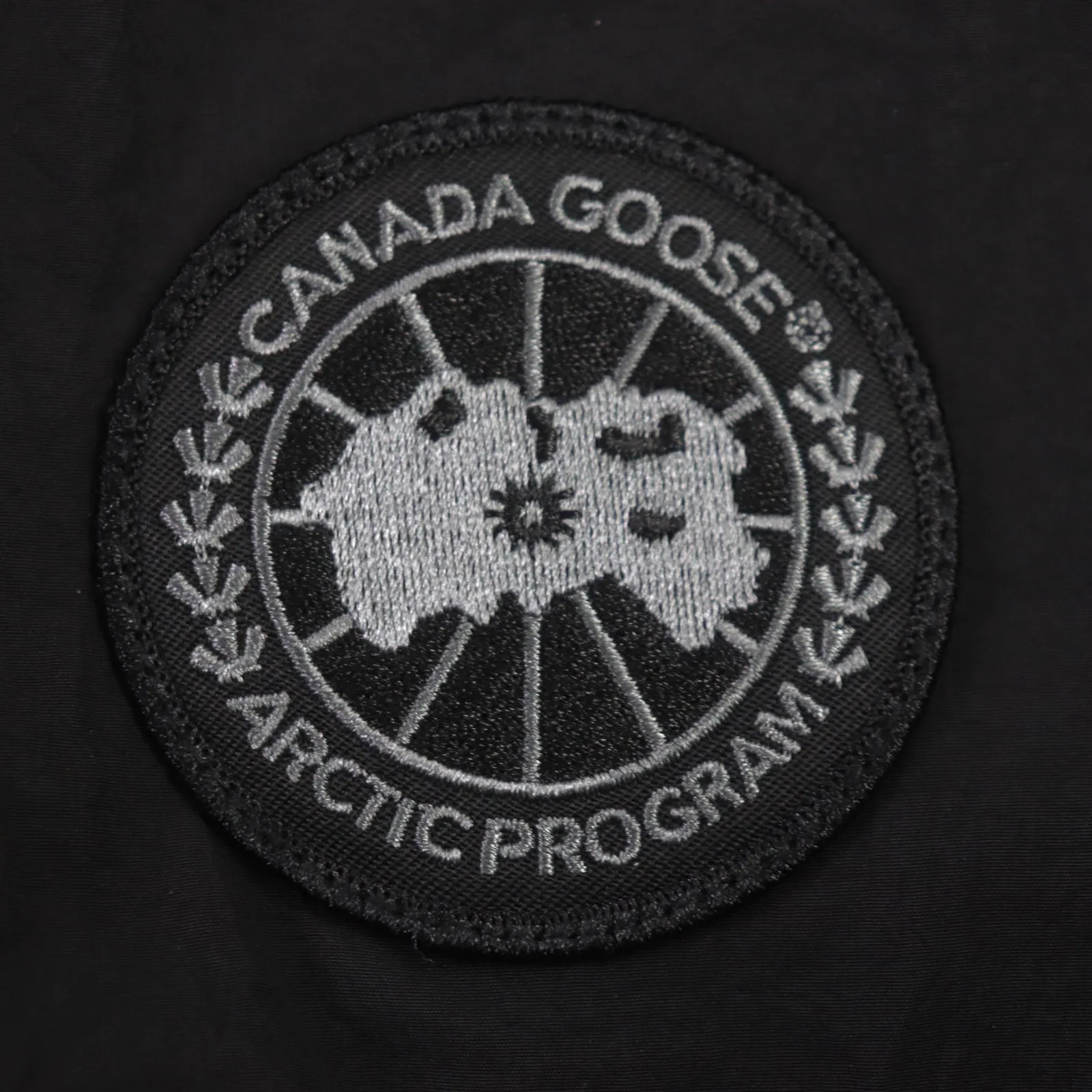 Canada Goose Faber Wind Hoody Jacket Black M