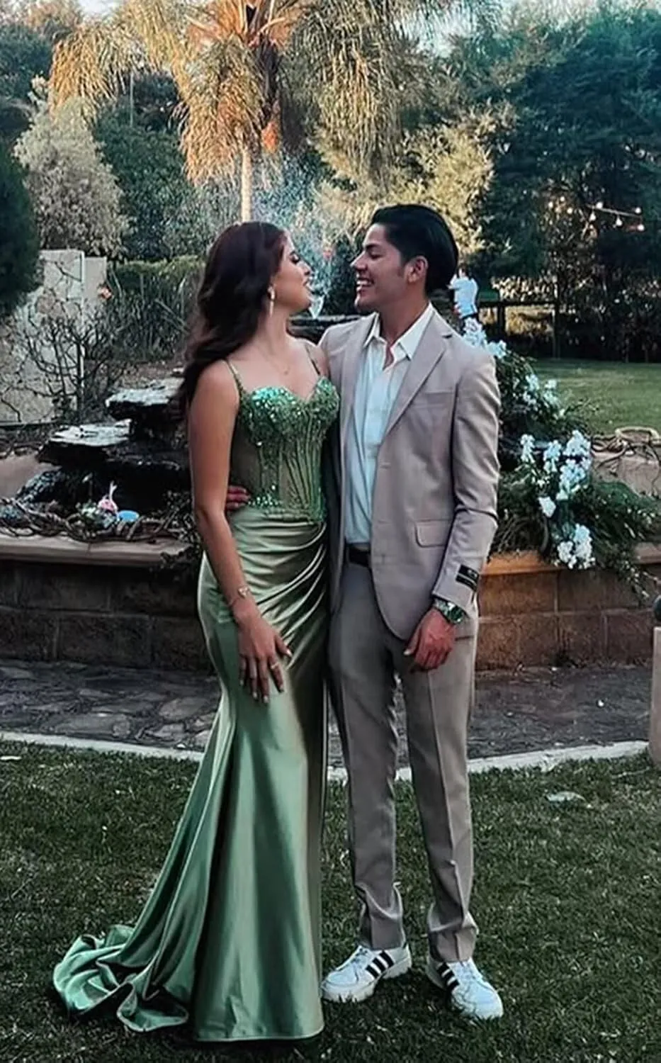 POMUYOO Spaghetti Strap Satin Prom Dresses with Sllit Lace Appliques Long Mermaid Evening Gown